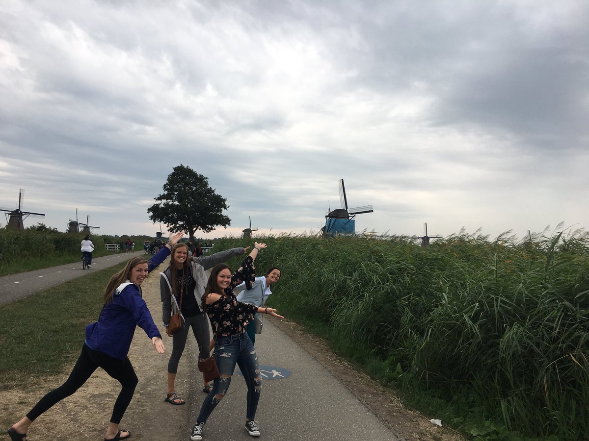 lvcfieldhockey's tweet image. Kinderdijk Windmills