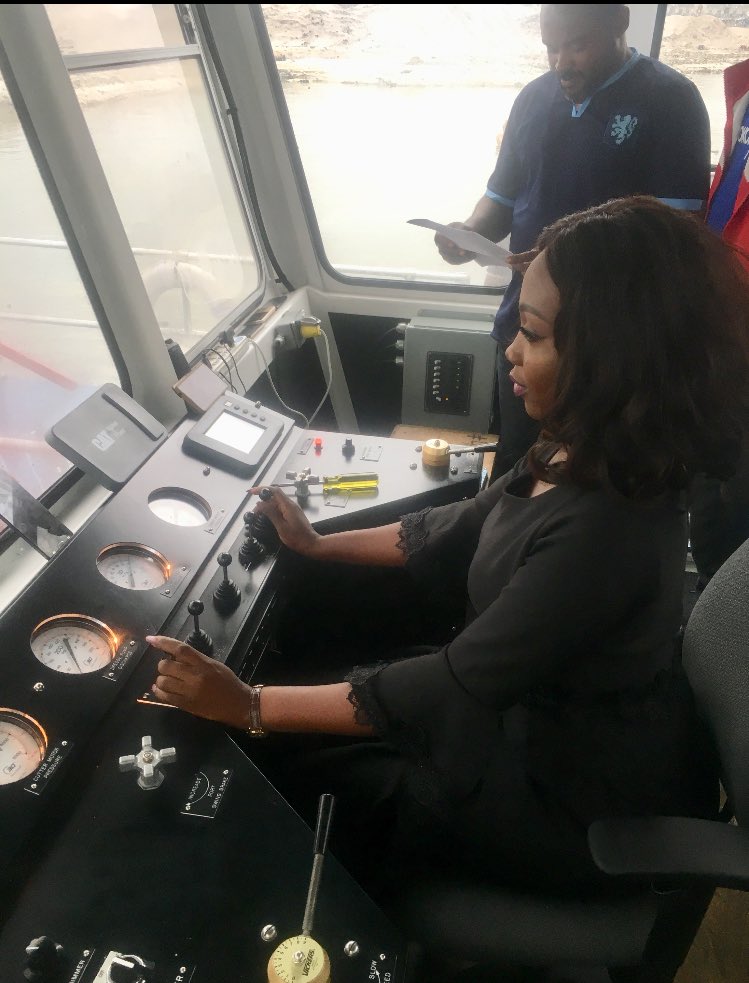 missphrankie's tweet photo. If you’ve not been on board a dredge or driven one, I’m not your mate oo. #WorkChronicles #Ph #Dredge #Signages #SafetySignages #Work https://t.co/ZEXKUmmpmL