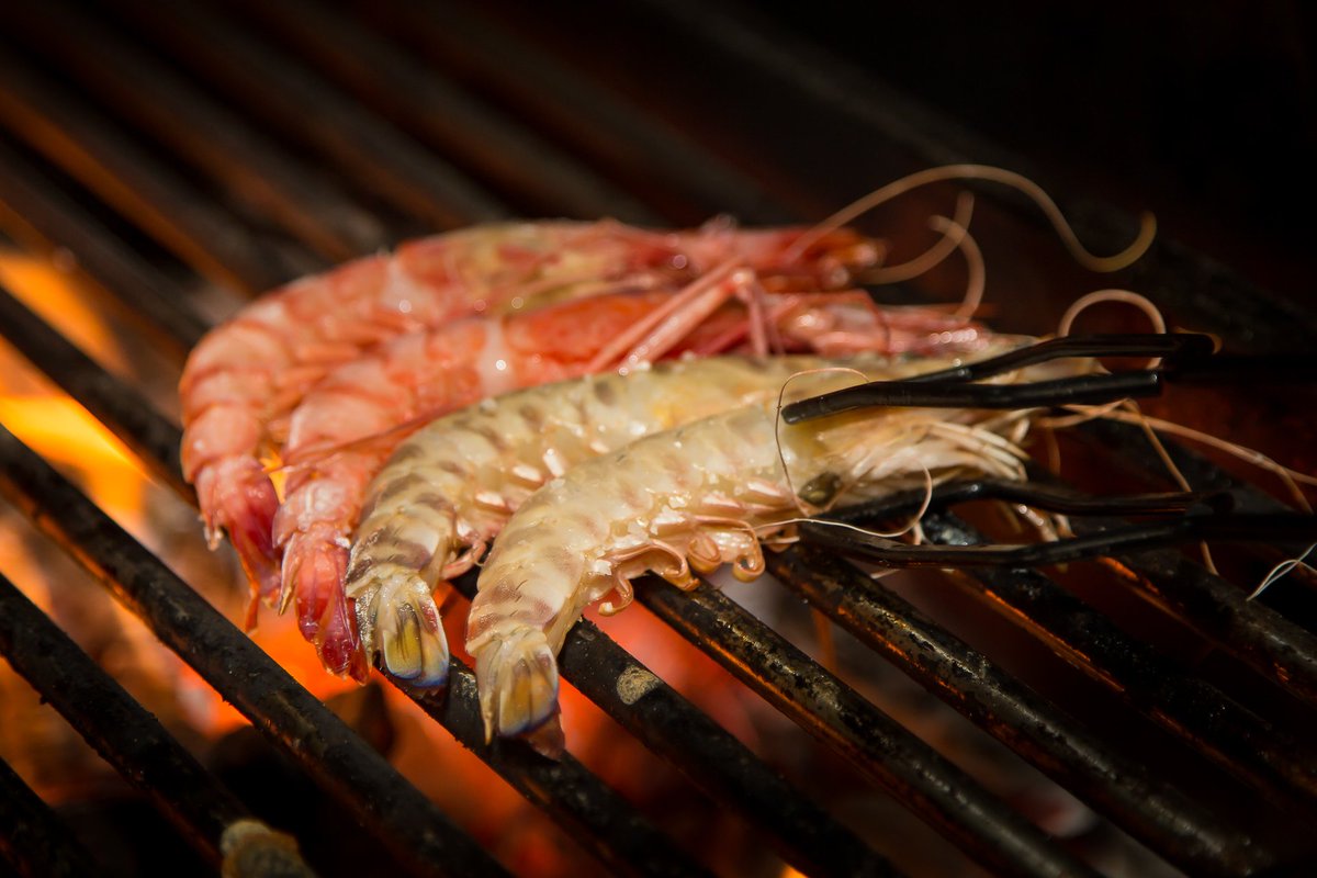 domarmarbella's tweet photo. Nos encanta potenciar todo el sabor del Estrecho en nuestra parrilla. ¿Se nos nota demasiado? https://t.co/OtZVvIm74I