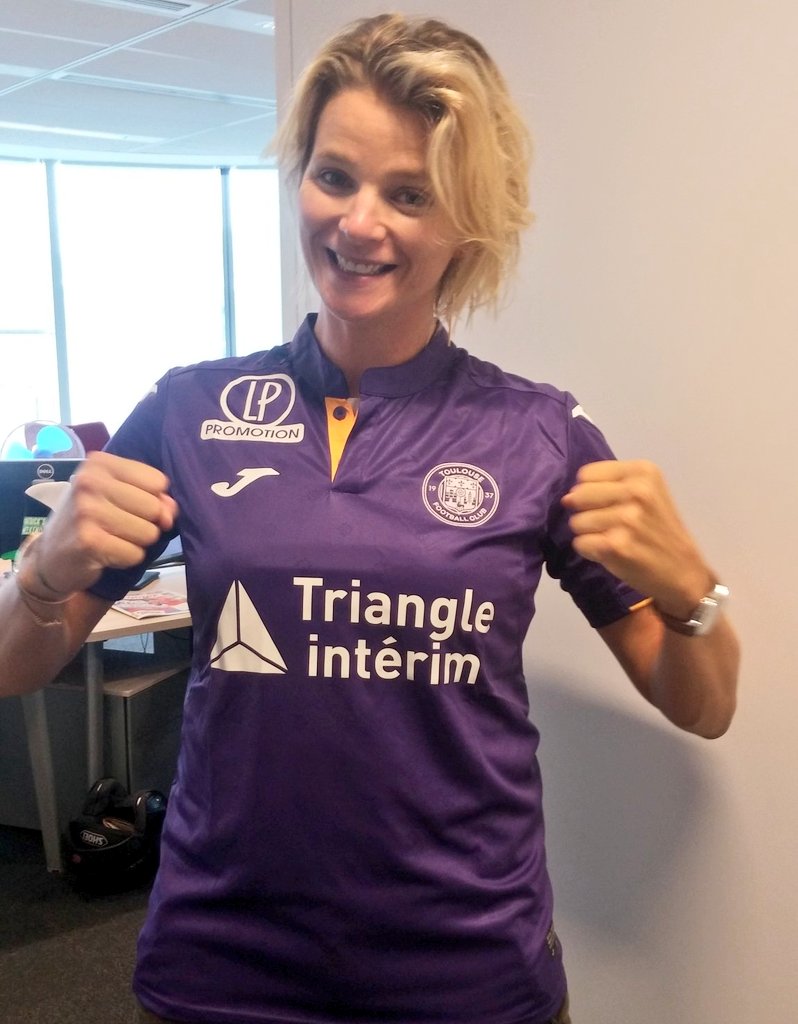 🎁👕CADEAU DU JOUR #lequipeMERCATO ! 👕🎁     

⚽️La Ligue 1 est de retour ! Pour fêter cela, tentez de remporter le maillot du <a href="/ToulouseFC/">Toulouse FC</a>  ⚽️

Pour la gagner➡️RT+FOLLOW !          

⏰Bonne chance et rdv à 18h30 sur <a href="/lachainelequipe/">la chaine L'Équipe</a> ! ⏰🤞