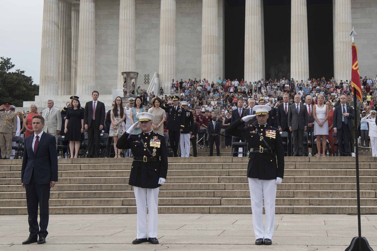 ChiefPentSpox45's tweet photo. Thank you to #UnitedKingdom Secretary of State for Defence @GavinWilliamson for joining #SecDef Mattis and other guests at this week's @USMC #SunsetParade at the #LincolnMemorial - a special evening in honor of a special relationship. https://t.co/ELYW5c4c2q