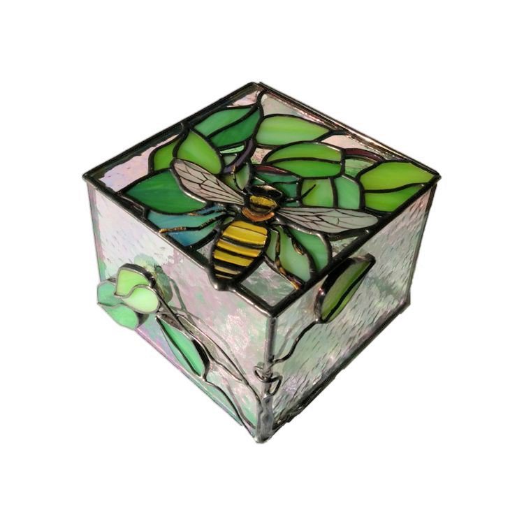 nurcindize1's tweet photo. #glassart #bedroomdecor #jewelrybox #stainedglassbox #stainedglass #etsy #etsygifts #etsyfinds #homeandliving #homedecoration #handmade #painting #giftforher #homedecor #vitray #bumblebee #desktopbox #decorativebox #livingroomdecor #evveyaşam #handcraft #evdekor #giftformother# https://t.co/vn31uFtzPP