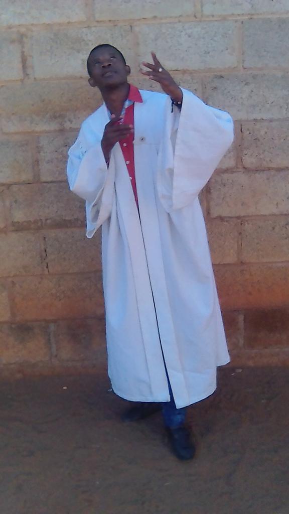stiga306's tweet photo. Ntwana ya church heee https://t.co/iaGo4guQv4