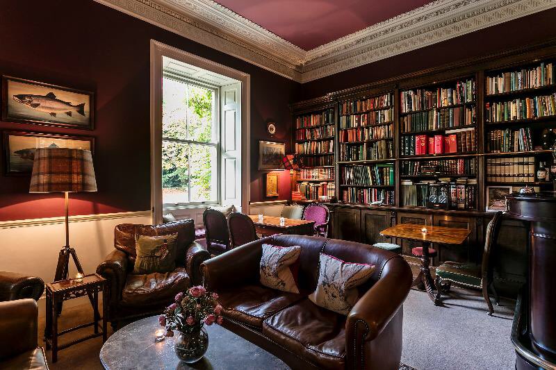 RP_Collection's tweet photo. πOur wonderful libraries are the perfect place to get lost in on #BookLoversDay Take a peek inside @DoxfordHall @Dalhousiehotel and @eshotthall weβre certain they will give you a serious case of bookshelf envy. #RPcollection https://t.co/fXDM44P3ls