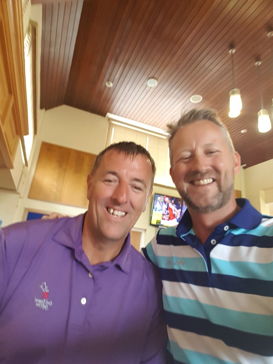 Always nice to beat @blandy73 round his own links ... great fun with <a href="/mattletiss7/">Matt Le Tissier ✝️</a> #NHSGOLFDAY