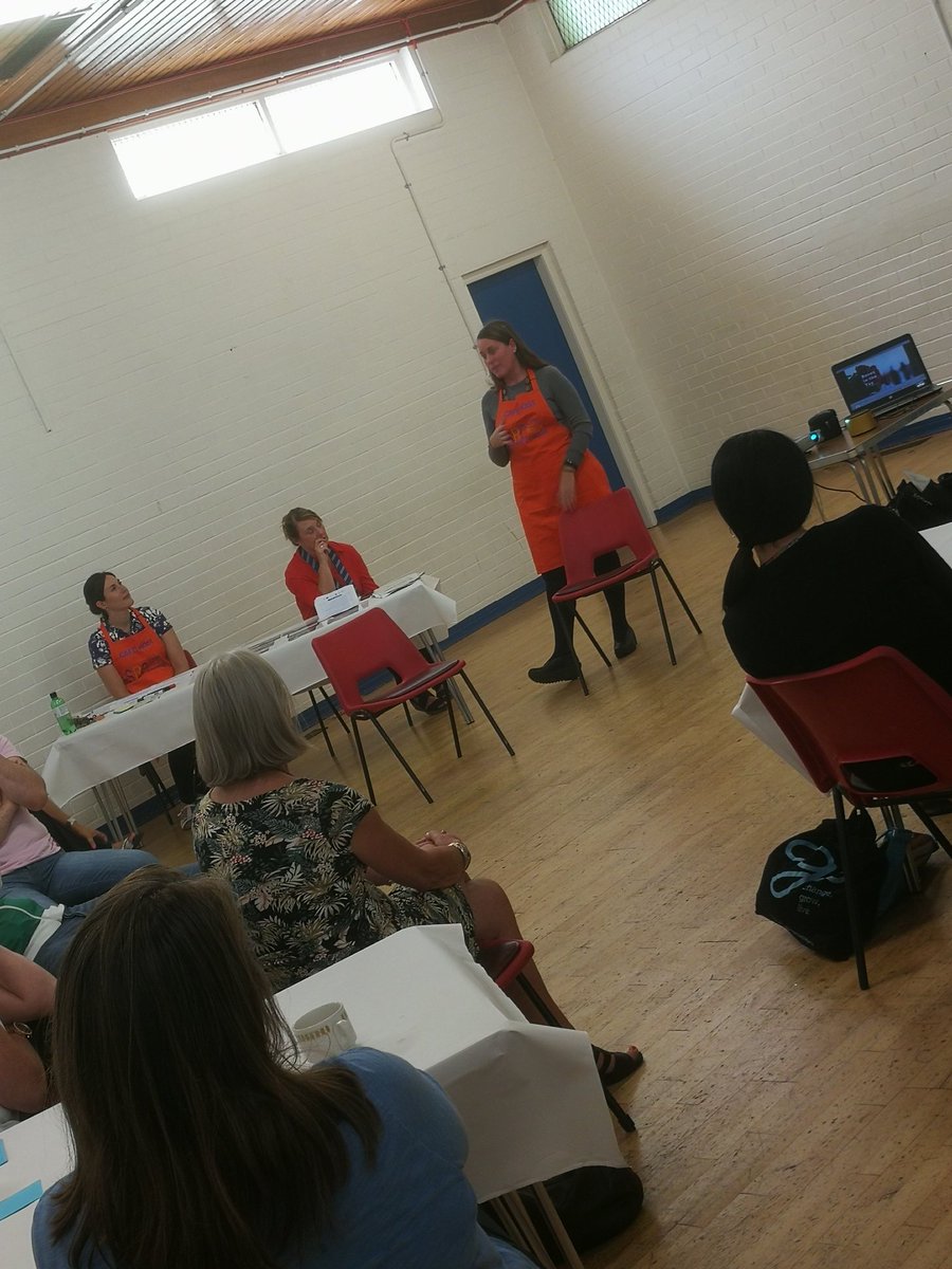 SuzieSAS's tweet photo. @BordersRecovery sharing how people can get to @RecWalkScot in Glasgow on 15th September #Connect4Recovery #TogetherWeFlourish https://t.co/CBvJTgNXds