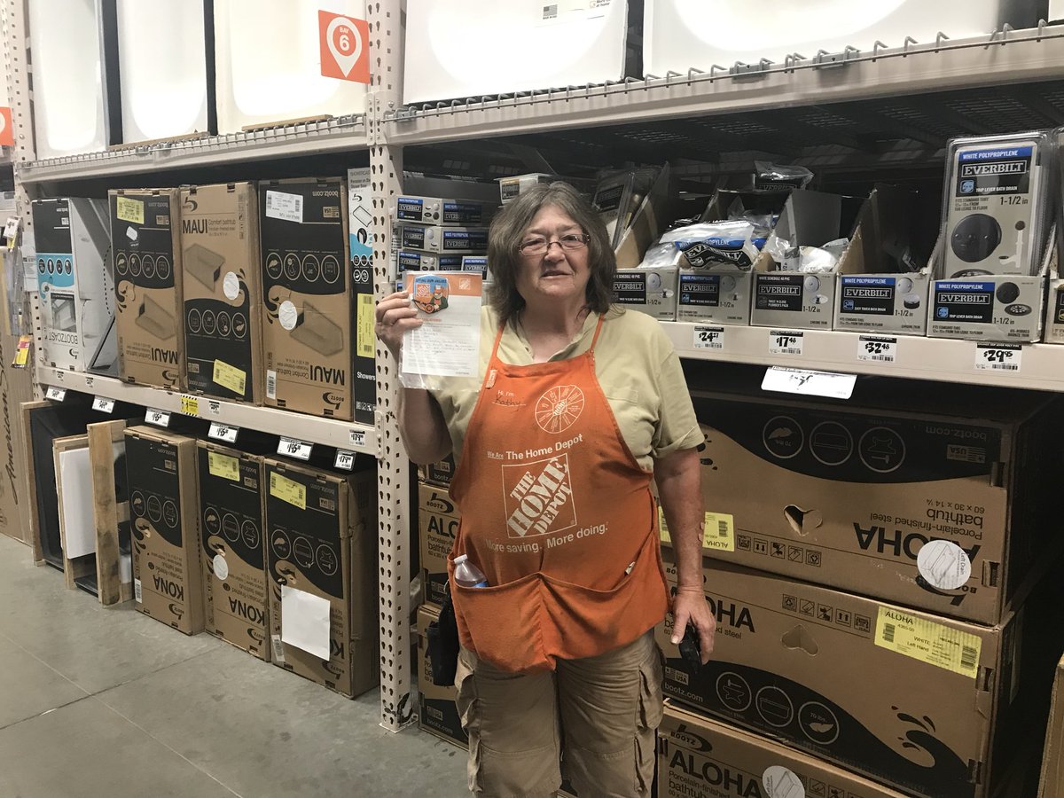 #4801proud Kathy being recognized for her leadership on the freight team!  <a href="/britton_denny/">Denny Britton</a> <a href="/mcopley27/">michelle Copley</a> <a href="/thdpatrickbowen/">THDPATRICKBOWEN</a> @thd_young