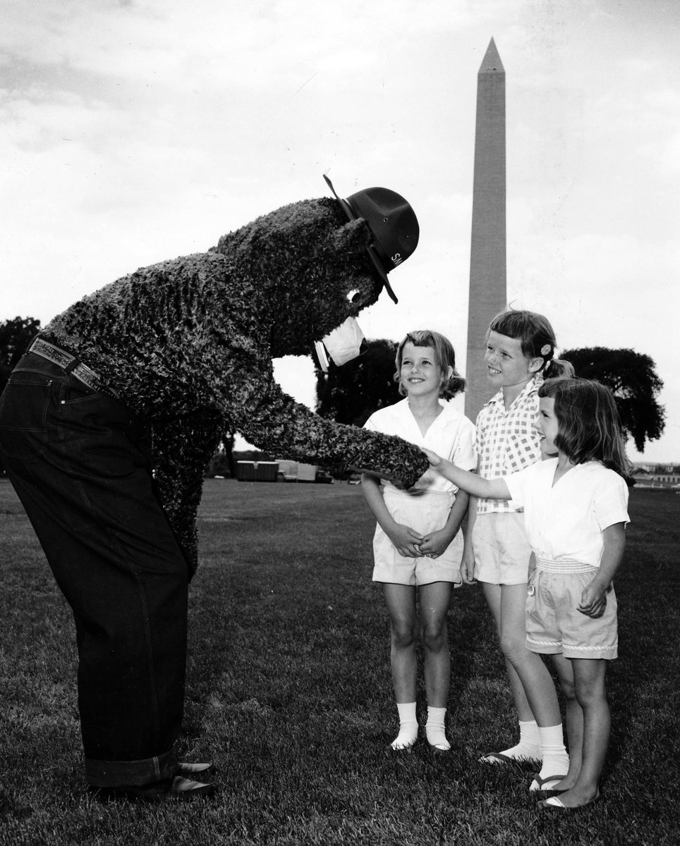 ForestServiceNW's tweet photo. Happy 74th #birthday Smokey Bear! And I think we all know exactly what he’d want for his birthday: for all of us to be responsible with our #campfires! Remember: “Only you can prevent #wildfires.” https://t.co/eLSAmXxax5