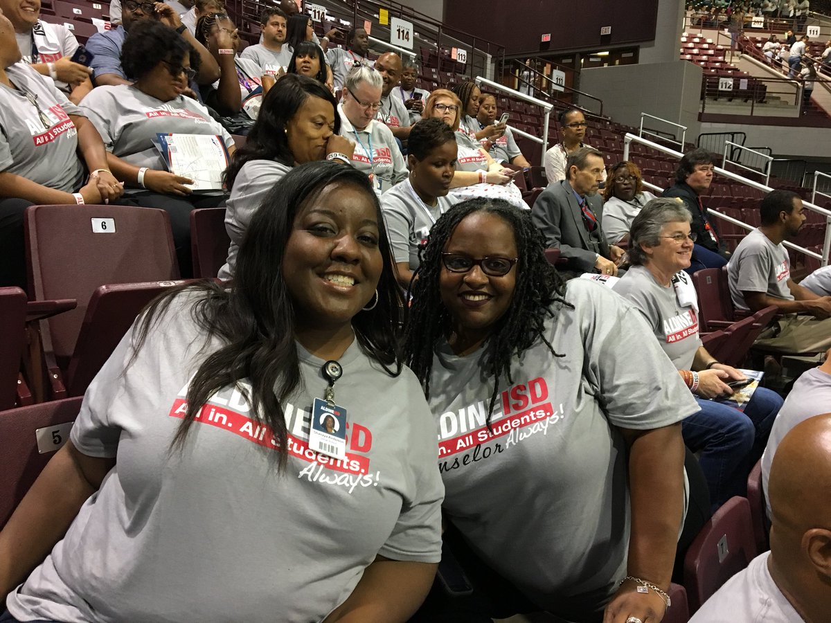 mattamcarthur's tweet photo. Look who’s #allin4Aldine https://t.co/ughtogZTlx