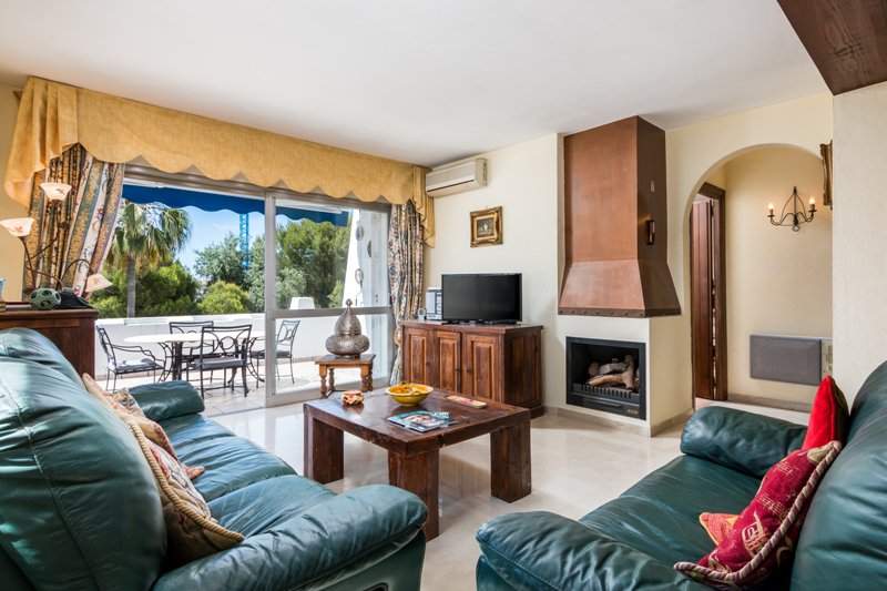 DPCMarbella's tweet photo. ONLY 900 METRES TO THE BEACH - FABULOUS APARTMENT  - https://t.co/UYVs8wowmj https://t.co/Oura5ma8fF