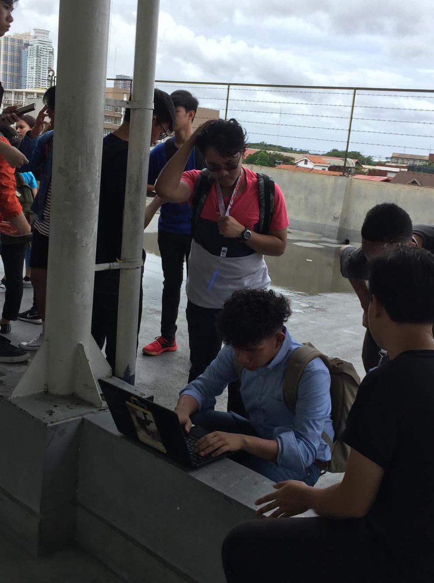 MapuaSHSSC's tweet photo. 📌 MISSION: TECHPOSSIBLE

IGNITING the flames of determination and purpose, the ICTC Techknights set the SHS Mapúans out on a MISSION to find the ICTC's missing files.

#ClubRecWeek2018
#MapúaSHS1819
#FirstDayHigh2018
#IGNITEwithICTC https://t.co/TZitRIFYpv