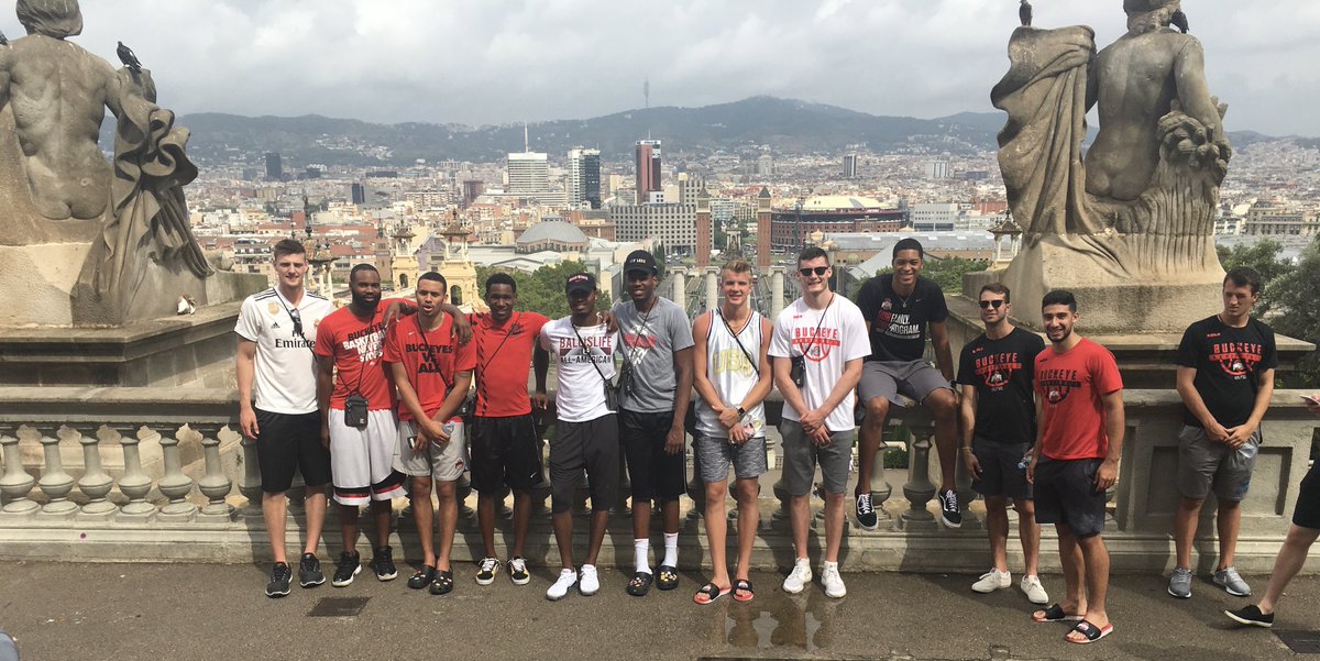 OSUGlobal's tweet photo. 🏀 #BuckeyesAbroad tour Barcelona before the 3rd game of their Spain Summer Tour. The @OhioStateHoops Buckeyes take on the Catalan All-Stars at 7 p.m. local, 1 p.m. ET Thursday. 🇪🇸 #GoBucks #VamosBucks @OhioStAthletics https://t.co/SLLbCeYcWw