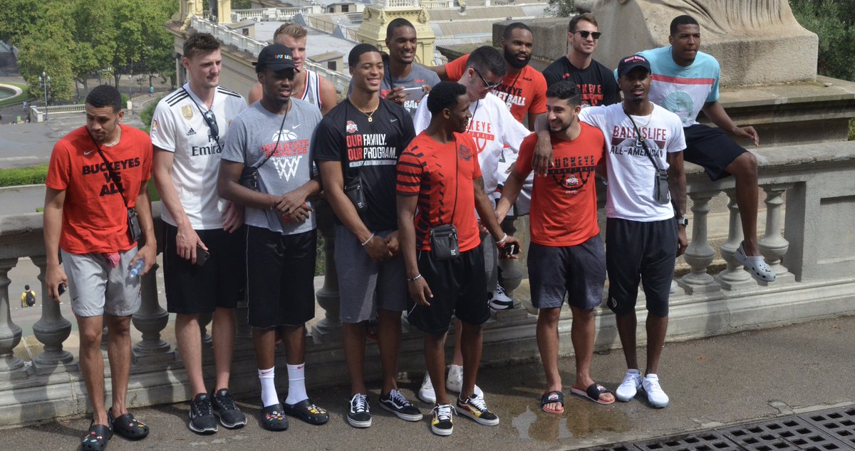 OSUGlobal's tweet photo. 🏀 #BuckeyesAbroad tour Barcelona before the 3rd game of their Spain Summer Tour. The @OhioStateHoops Buckeyes take on the Catalan All-Stars at 7 p.m. local, 1 p.m. ET Thursday. 🇪🇸 #GoBucks #VamosBucks @OhioStAthletics https://t.co/SLLbCeYcWw