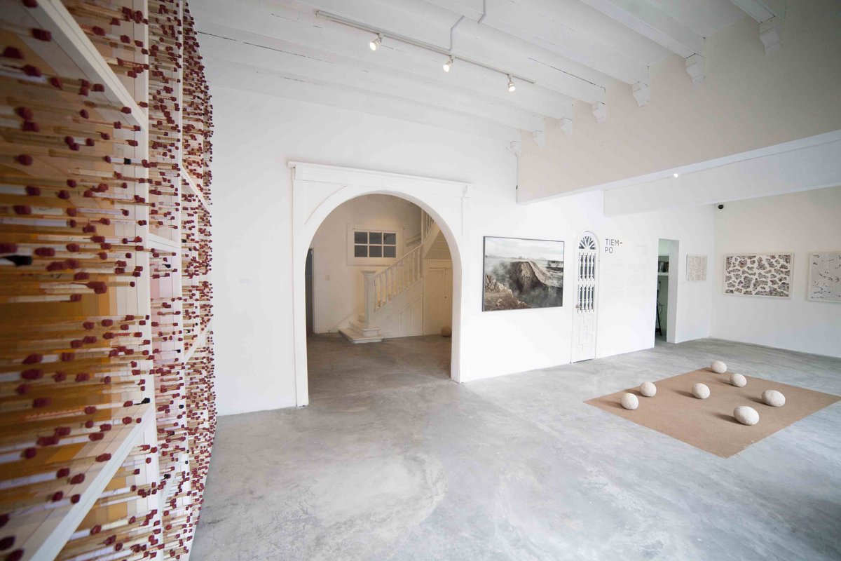 celayabrothers's tweet photo. #TBT En agosto del 2016, CBG inauguró "Tiempo", su segunda exposición colectiva con obra de #JuanCarlosCoppel #IsabellaHuffington y #ArturoMuela

#contemporaryart #collage #photography #installation #time https://t.co/YYyE0p2yDI