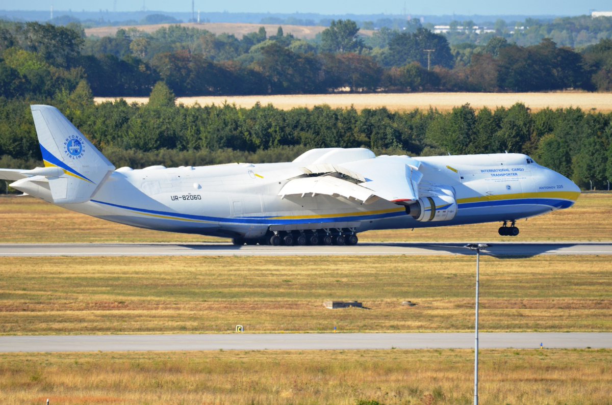 PlanSpott's tweet image. @AntonovFans Touchdown AN225@LEJ - 6.08 Airport LeipzigHalle