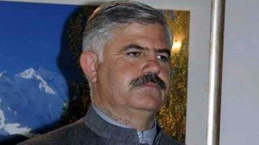 TeamMehmoodKhan's tweet photo. پارٹی میں کوئی اختلاف نہیں۔۔۔سب کوساتھ لے کر چلوں گا۔۔۔ نامزد کرنے پر عمران خان کا مشکور ہوں۔ ۔۔۔خبیر پختون خوا کے نامزد وزیر اعلٰی محمود خان کی میڈیا سے گفتگو
#PrimeMinisterImranKhan https://t.co/GLVblvgNL4