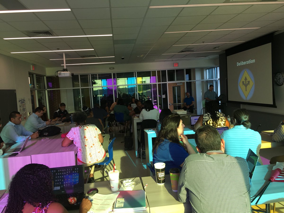 MisdSafety's tweet photo. Thank you Sgt. Anderson and Lt. Allen @MPSManor for providing active shooter training for @ManorISD principals. #MISDSafety #DestinationManor https://t.co/hHlzMEl9Xo