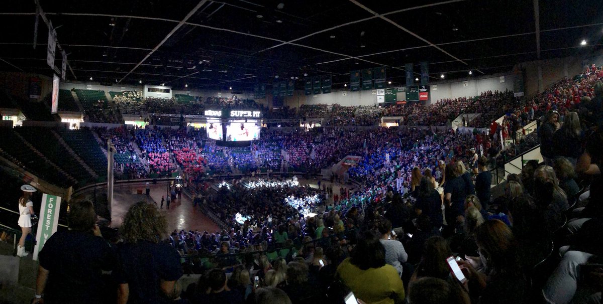 MrsHarvey3rd's tweet photo. I am thankful for a district who brings all 6,500 staff members together and encourages us for the upcoming school year! Proud to be apart of @Donald_ES and the first STEM Academy of #LISD! #lisdstem https://t.co/uJDimULX4I