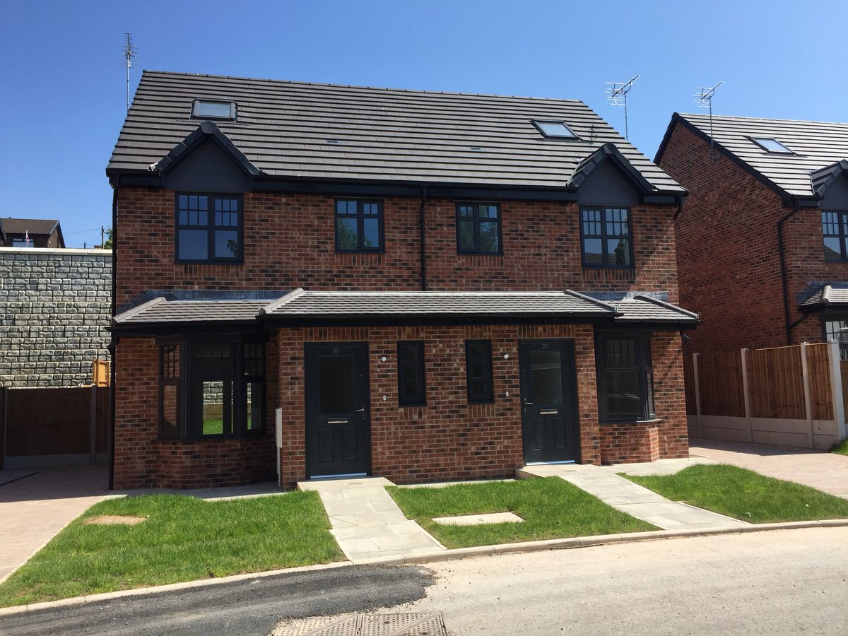 Another plot has been reserved at our King Edward's Court development in Gee Cross, #Hyde. Only 9 houses remain available now. Don't miss out on these beautiful 3 bed properties. To arrange a booking, contact Taylor &amp; Wood - 0161 366 1415 #forsale #propertymarketing #Tameside