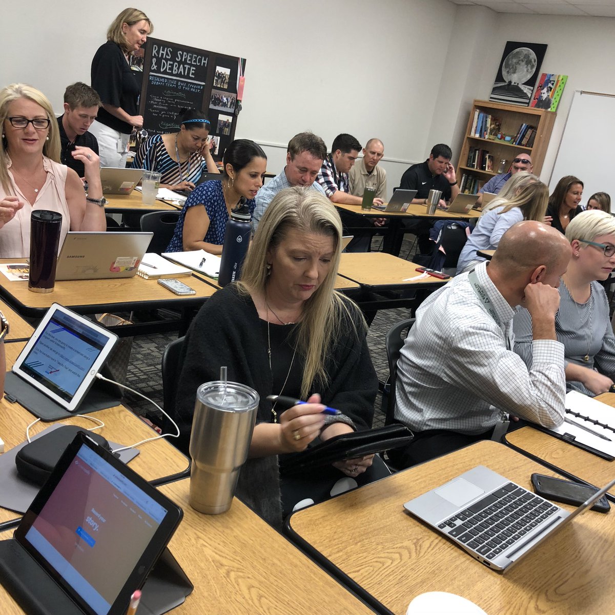 mr_n_casas's tweet photo. #FriscoMath teachers engaged in personalized learning to meet their needs. #FISDlearns https://t.co/6TkhntfqKG