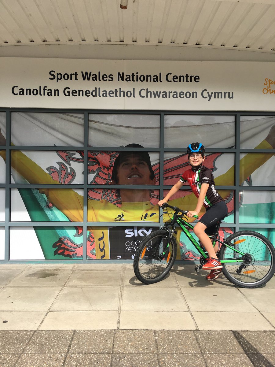 Ready to go for a ride with Geraint ⁦<a href="/WrexhamRC/">Wrexham RC</a>⁩ ⁦<a href="/wrexham/">Wrexham.com</a>⁩