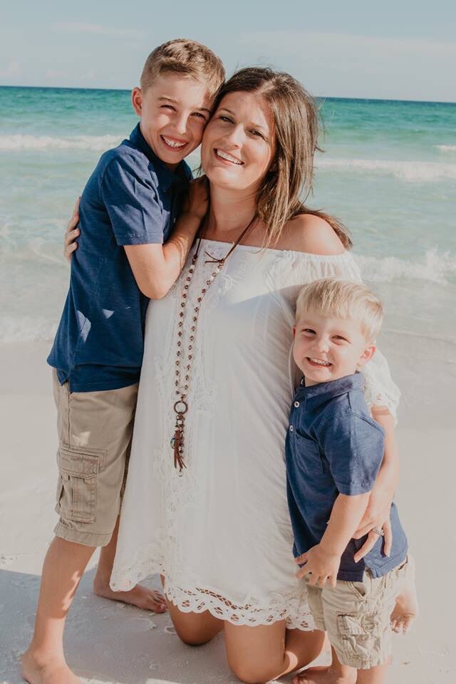 ToniPrice2's tweet photo. Toni Price
The beach #myhappyplace
Reading #torelax
Spend time with my family #inmyfreetime
#mymisd #mckmcc https://t.co/X9MjvzZFpy