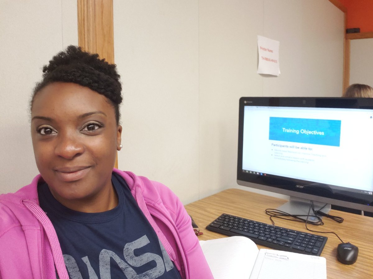 MsCVaughn's tweet photo. Nearpod Session!! #LitercyFocus2018 @twebstermcgraw @tidwellclt #TexarkanaISD https://t.co/uCboF2HSBc