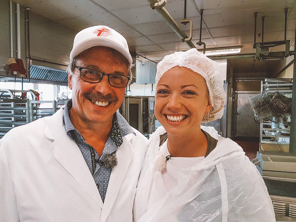 Wo sitzt eigentlich das Filet? Was ist das Entrecôte? Diese und noch weitere Fragen erklären Zora und Schlachter Jürgen im heutigen Video 😌 
youtu.be/CgddTvRketY