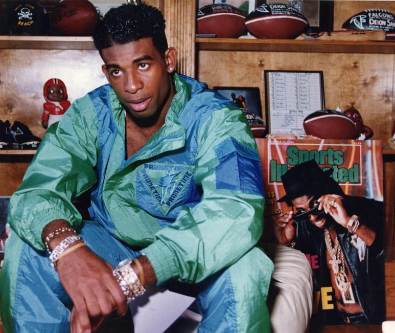 oldtimebuckets's tweet photo. Nothing quite like Prime Time🔥
Happy Birthday to the coolest football player ever!
@UniWatch @PhilHecken #nflvault https://t.co/ewocV6iWFp