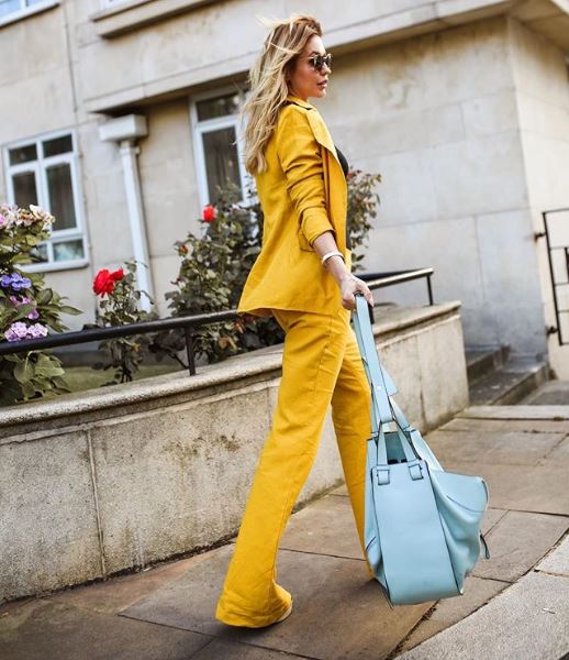 *Goes out and buys ten mustard coloured suits* 🍯 Next season wardrobe sorted ✅