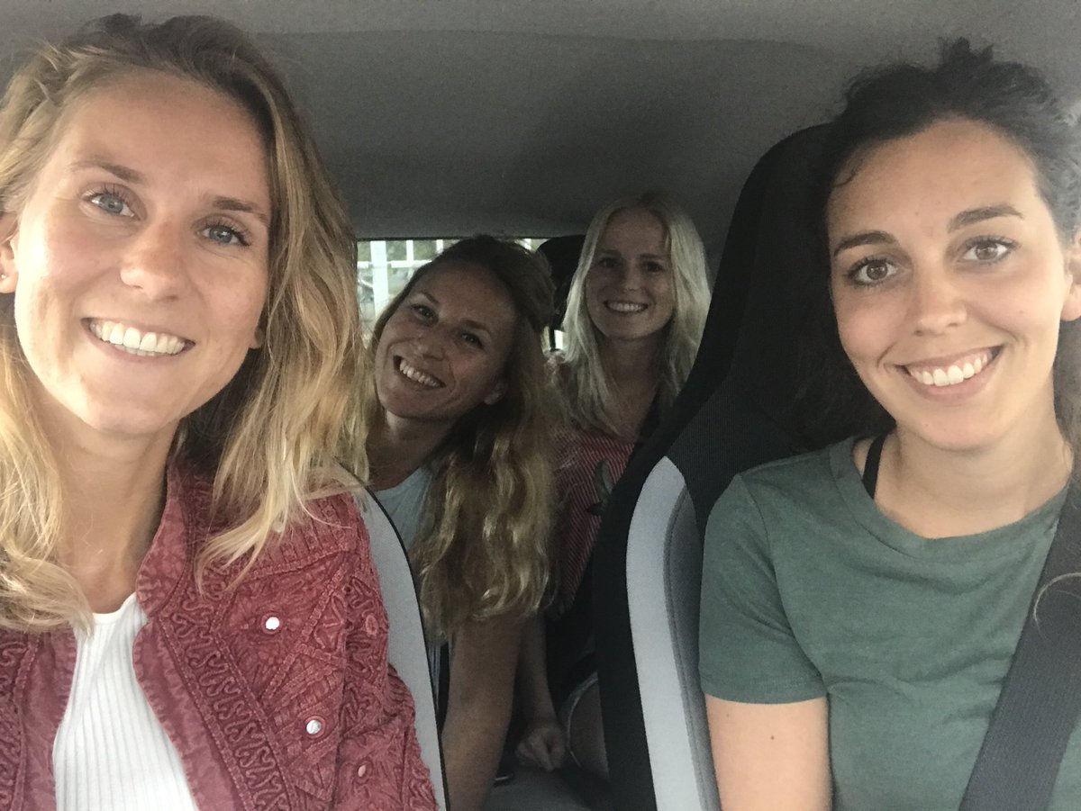Pullposition's tweet photo. Pull's Position | De ene dag gaat de Pull Mobiel met maar één teamlid de weg op, de andere dag... is hij volgeladen! #pullposition #tiendweg https://t.co/TGmCUsCMDi