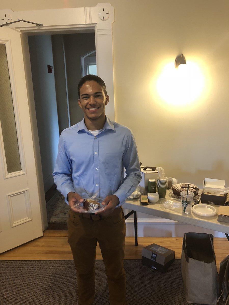 ehardiman's tweet photo. It was great to have @stjohnsprep alum Estarlyn Hiraldo ’17 as an intern in our Advancement Office this summer as part of the #Prep2Pro program. Close to 40 alums had internships with alums this summer. Good luck @providencecol this year Estarlyn! @TheNestSJP https://t.co/tNEnoleABW