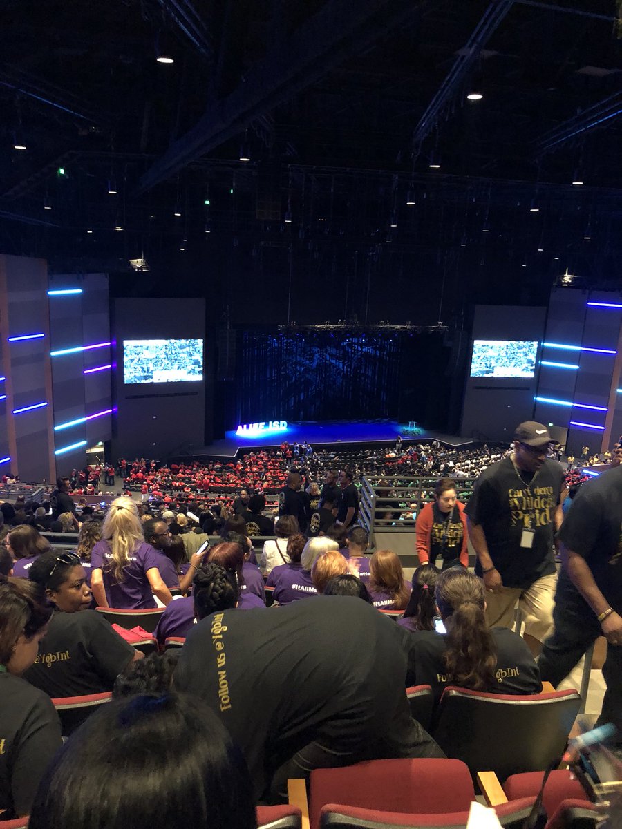 AdamAaron19's tweet photo. Convocation #aliefmission https://t.co/96c8deTDUV