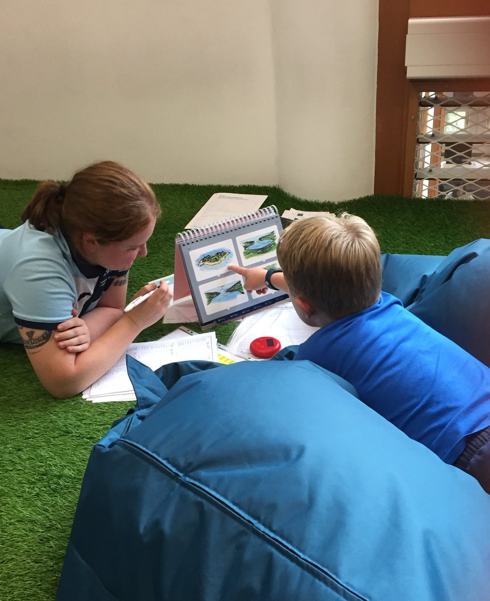 suart_rebecca's tweet photo. Enjoying the Coventry Young Researchers #covyr @CovUniResearch @CovUniLibrary @CovUniversity @Emma_J_Vardy https://t.co/mSraK5M0W2