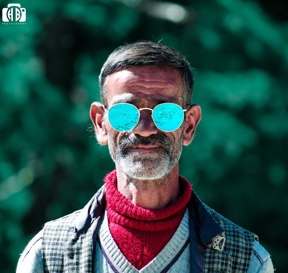 Desi Swag! 
#tbt #streetphotography #oph #india #himalayangeographic #yourshot_india #500px #himachalpradesh #swagsadadesi #swag #instagram #dslr #clickindiaclick #streetjournel #mangofolk #kufri #mypixeldiary #lensculture #people #peopleinfinity #portrait #portraitgallery