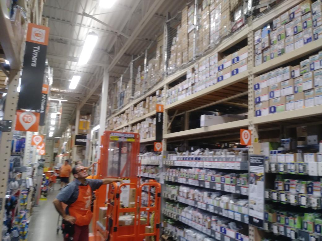 DearmoreJimmy's tweet photo. Felipe doing shelf maintenance and SOS #Skillmanstrong. https://t.co/7YbGcJrIP3