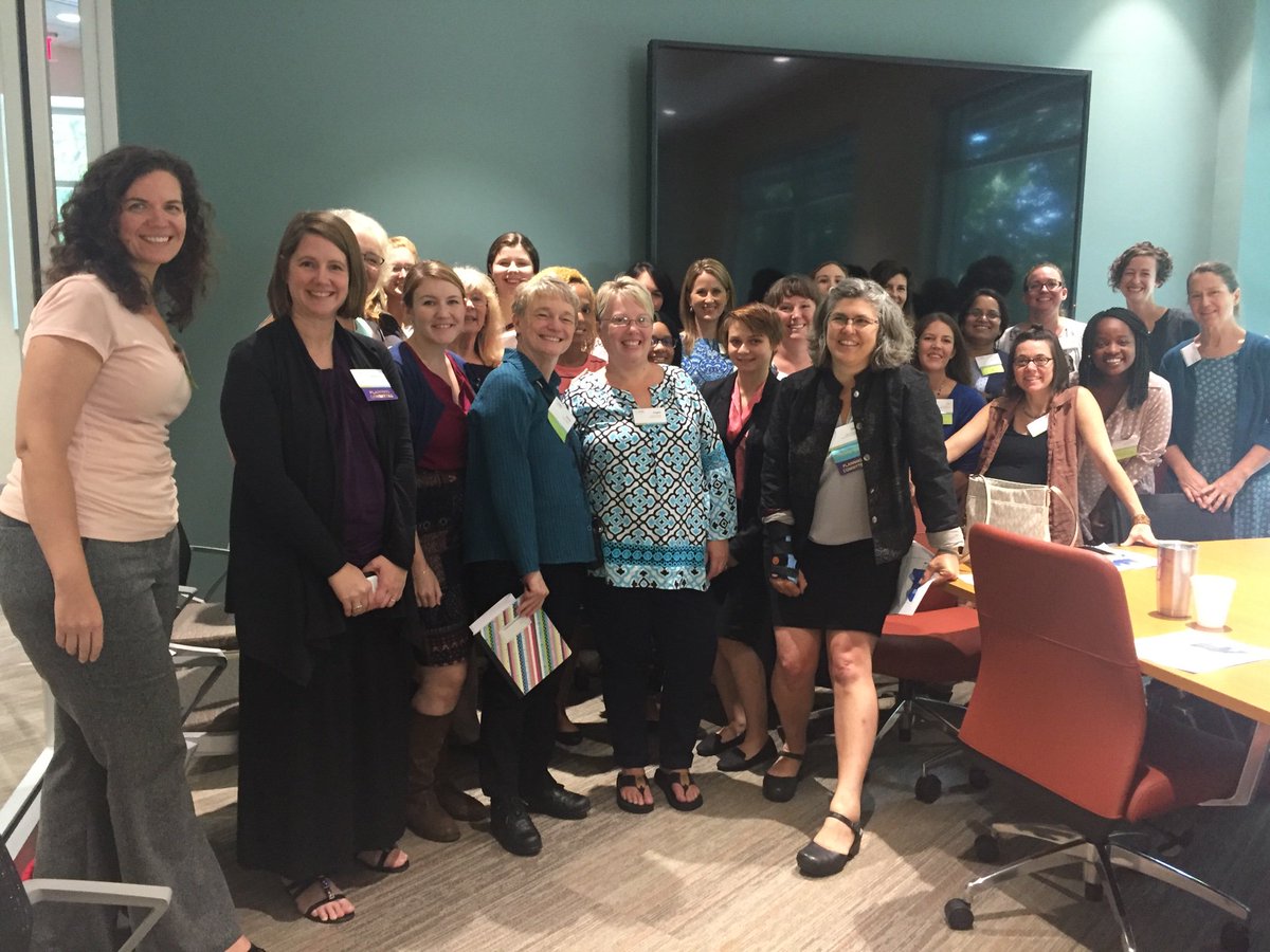 NextLevelLact's tweet photo. Loved hanging out with perinatal region 4 and talking about how to move our region forward!! #nclca18 https://t.co/nc7K3IrHhP
