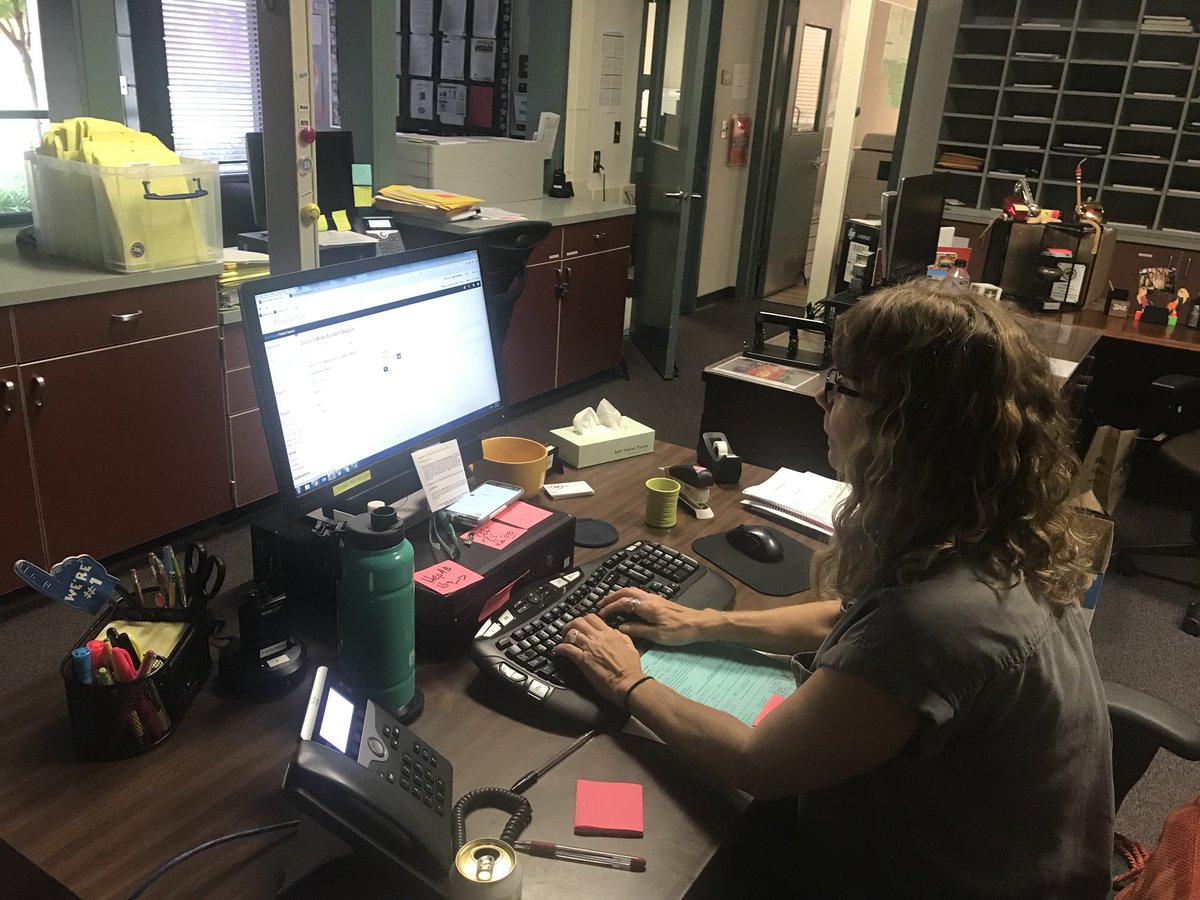 akbstrawn1's tweet photo. A lot of behind the scenes work goes launching a new year. From opening student accounts to unpacking student planners. ❤️ the #mitchellmiddle team. #TeamFCUSD https://t.co/7xEvjHvFiW
