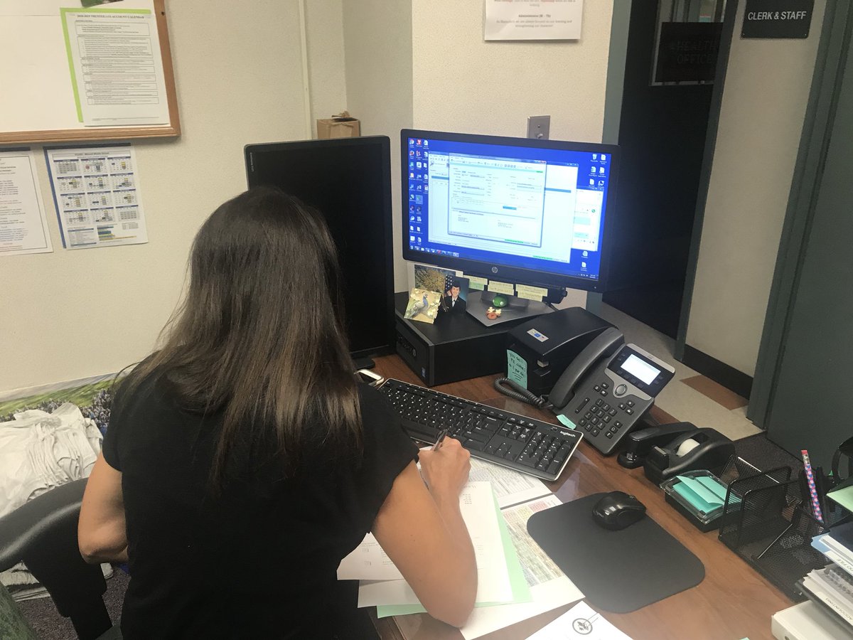 akbstrawn1's tweet photo. A lot of behind the scenes work goes launching a new year. From opening student accounts to unpacking student planners. ❤️ the #mitchellmiddle team. #TeamFCUSD https://t.co/7xEvjHvFiW