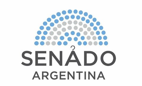 msoxeneize's tweet photo. Susana tenía razón, los dinosaurios están vivos! Algunos ocupan lugar en el senado y otros festejan afuera https://t.co/TdIY2QzcyF