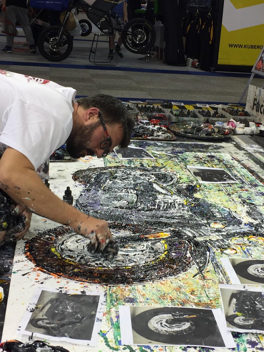 UKTriumph's tweet image. Buy a new Triumph at an authorised Triumph dealer in the UK between 1st June and 30th September 2018 and you will automatically be entered into a prize draw to win this completely unique Bobber Black painting, created by PopBangColour.

Find out more - fal.cn/V4zx