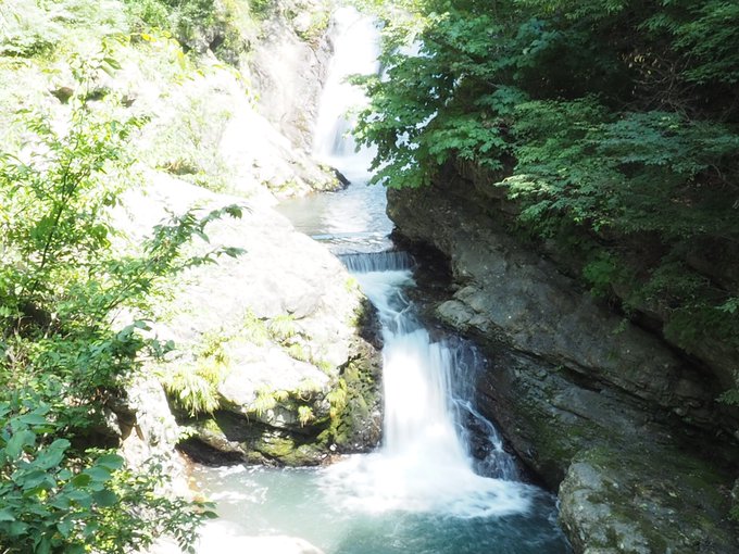 【水難】多留姫の滝に飛び込んで遊んでいた20代男性が行方不明【長野県茅野市玉川 】