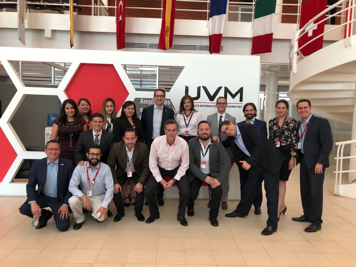 LuisEDuran2's tweet photo. Semana muy movida y de visitas por el norte del país. Esta vez con el equipo de UVM Campus Chihuahua. Me acompañaron otros colaboradores de @UVMMEXICO de la CDMX. https://t.co/NQRG6zE3WW