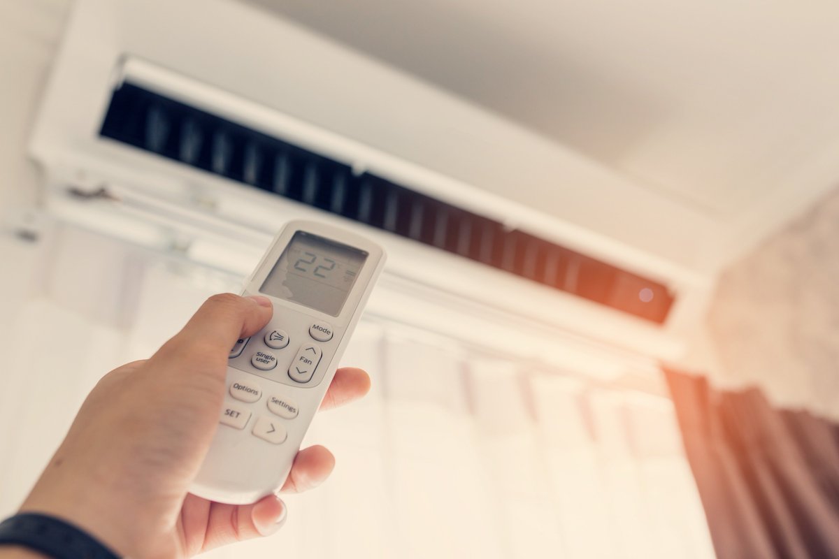 AdcockUK's tweet photo. Another interesting article from @meuk_les. We are proud to be a Mitsubishi Diamond Quality Partners which verifies that our systems are designed to the highest standard and energy efficient. 
https://t.co/s7zTwQburU…/bad-airconditioning https://t.co/BO5lYfYUwK