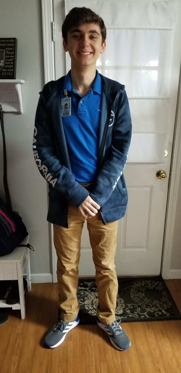 marissa_kayyy's tweet image. My heart yall😭♥️ #firstdayofmiddleschool #junioryear