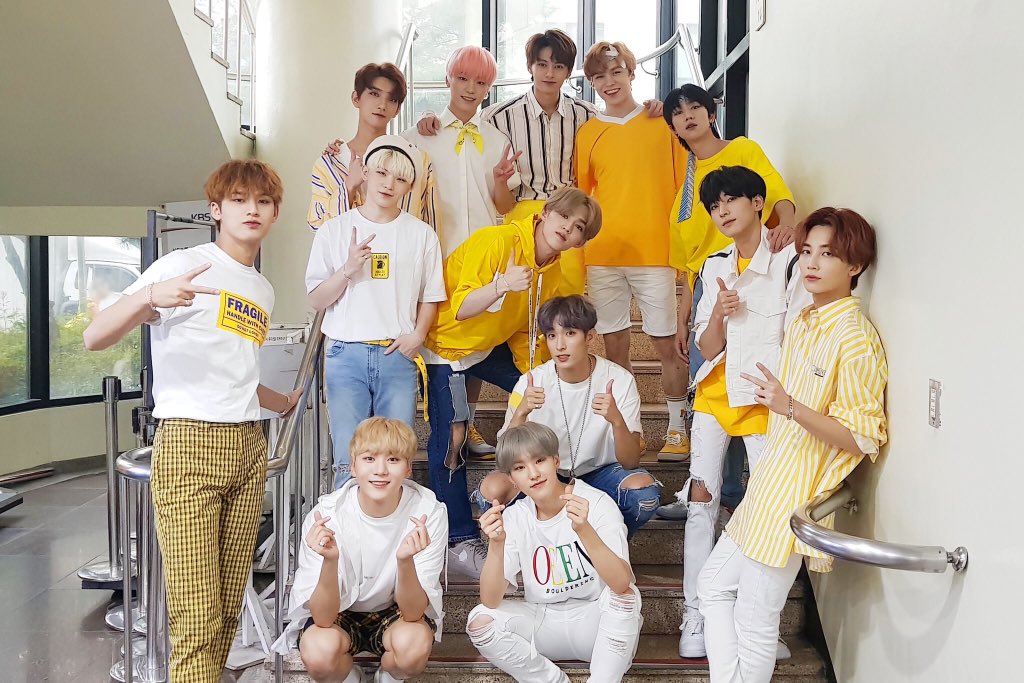 CArencia_svt's tweet photo. 💖RT💙) 신이 주신 13명의 선물이자 남조선 최고 재간둥이 그룹 서번틴을 위한~ 허브홈의 이름을 모집합니다!👏👏👏👏 캐럿 여러분의  창의적인 아이디어 많이 부탁드려요🙇‍♀️ 알티+팔로 해주신✌분께 더운 여름🌞시원하게~🌬 보내시라고 베라 싱글킹🍦기프티콘을 드려요!💕💕 #SEVENTEEN #세븐틴 https://t.co/ZUSHELX7tl