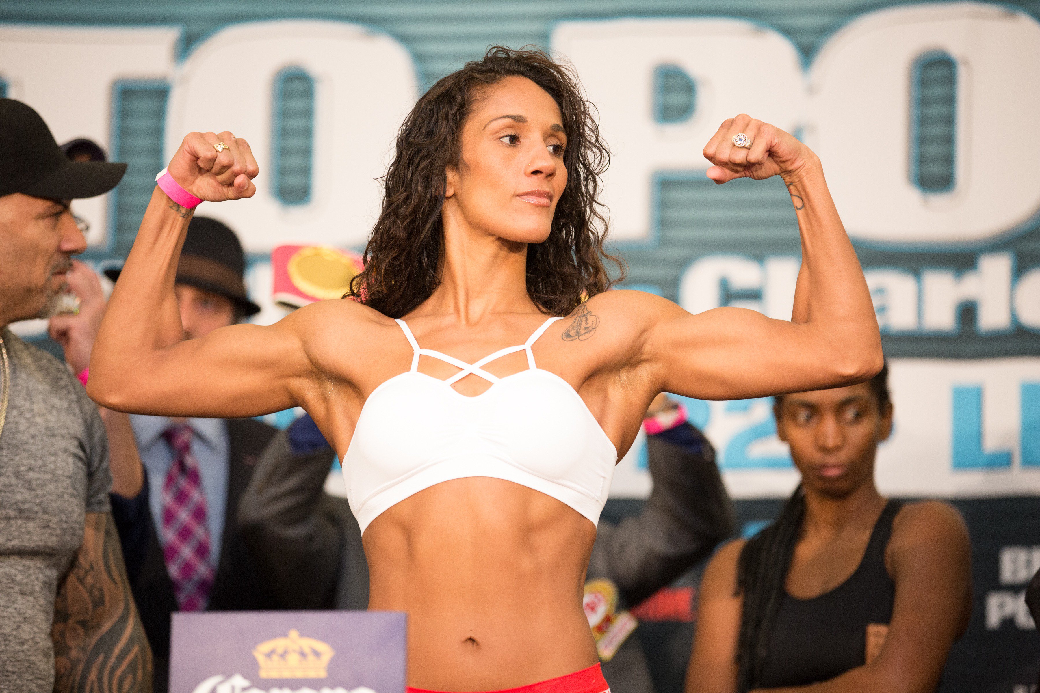 SHOWTIME Boxing on X: Watch @Serranosisters fight for a world title in a  6th weight division 9/8 LIVE 7PM ET on Facebook and  ahead of  #GarciaPorter.  / X