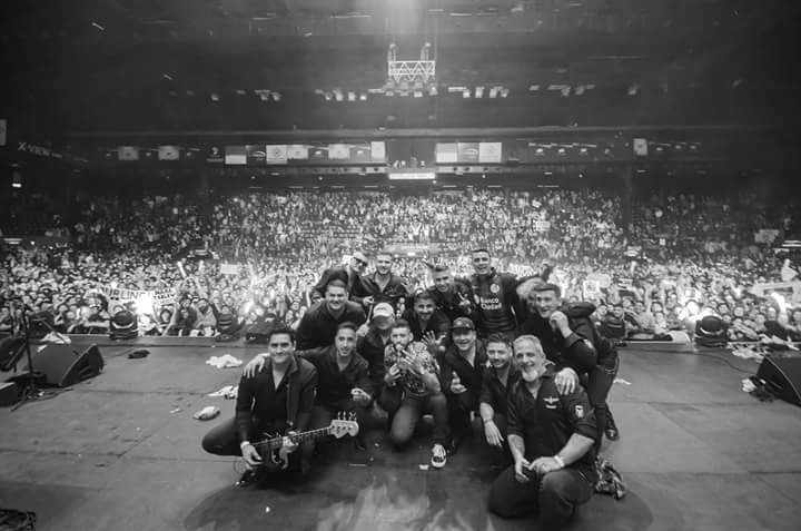 SintoniaUlisera's tweet photo. #SeptimoLunaPark #UlisesBueno #CuartetoDelBueno #CreoTour2018 🇦🇷 https://t.co/CL5TAnC93Y
