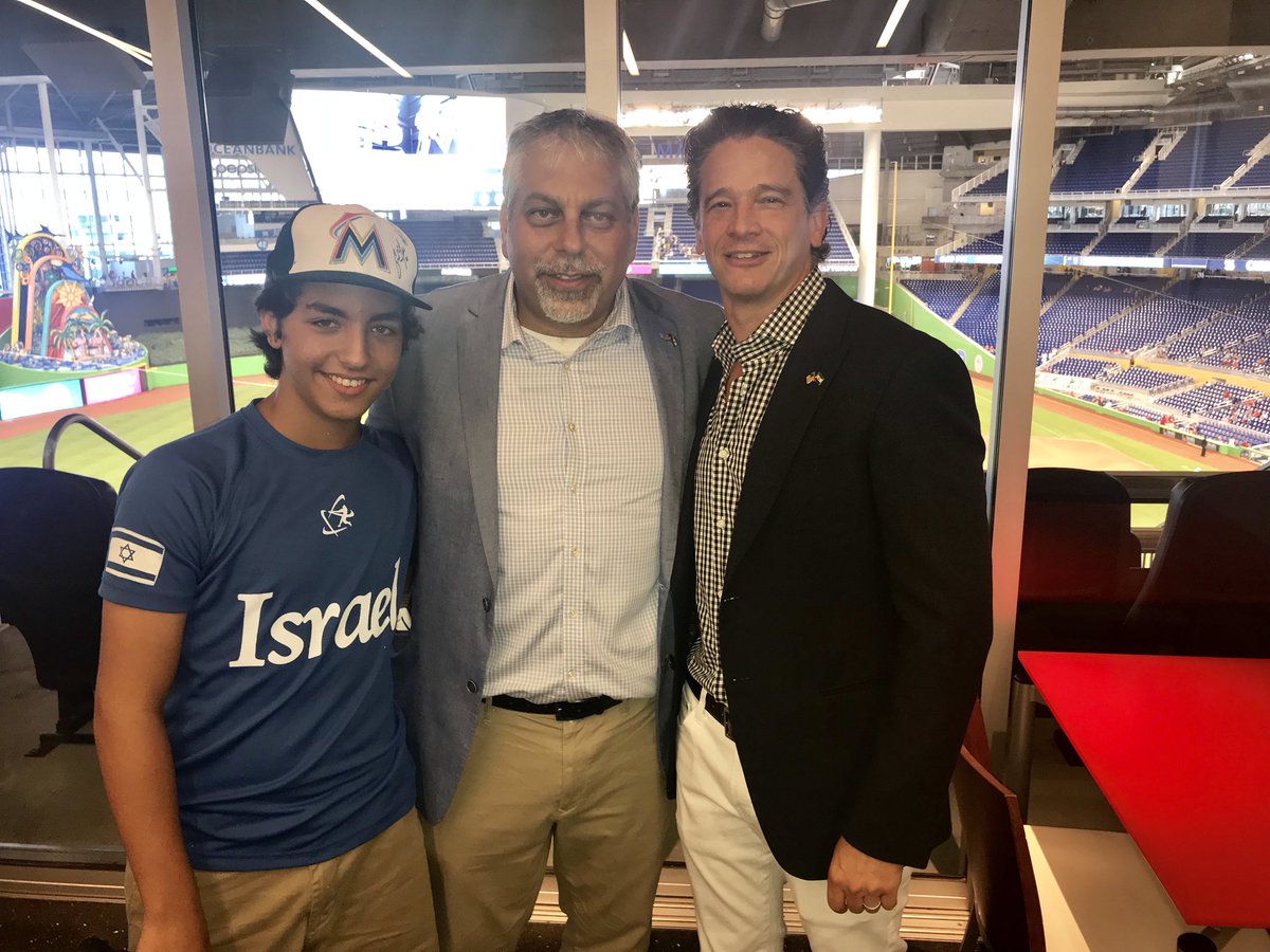IsraelinMiami's tweet photo. Thanks @Marlins Team &amp; Co-Owner #AriAckerman 4 a great kickoff reception! Ready 4 #JewishHeritageDay celebrating Israel Sept 3! Building ties &amp; fun memories with All #SFL communities! @LiorHaiat #RoniRabb @MeitalStavinsky #TonyGelbart #CharlesSano #ShanaBaker #ArielRomanHarris https://t.co/vpeRCv2SYh