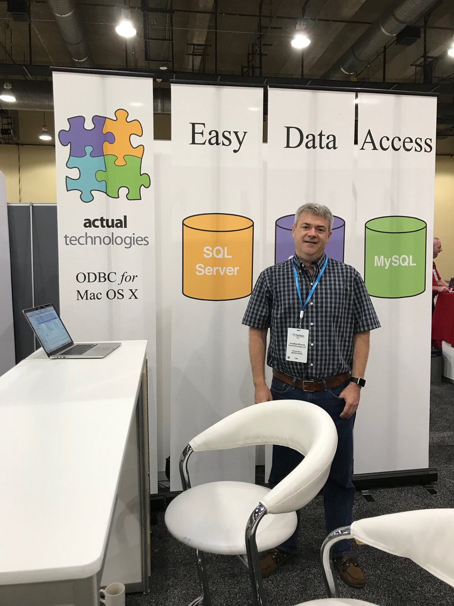 SpanishDevCon's tweet image. Nuestro sponsor Actual Technologies, en la #FileMakerDevCon18 de Dallas, TX.
⁦@actualodbc⁩